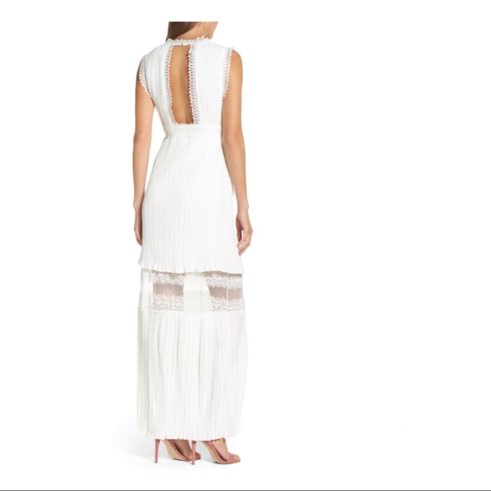 FOXIEDOX LACE INSET PLEATED DRESS - Picture 7 of 7